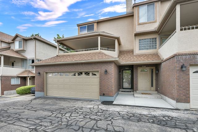 5822 S CLUB VIEW LANE LN, South Ogden, UT 84405