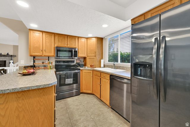 5822 S CLUB VIEW LANE LN, South Ogden, UT 84405