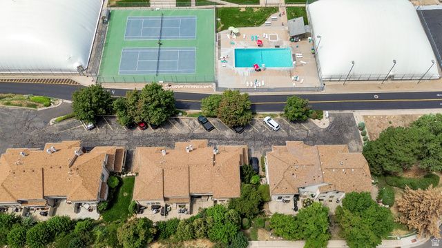 5822 S CLUB VIEW LANE LN, South Ogden, UT 84405