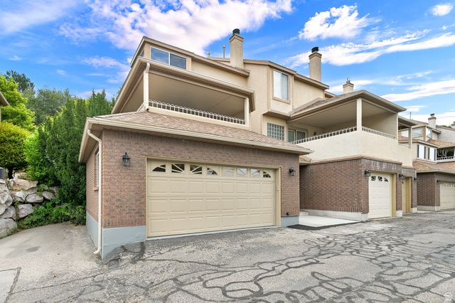 5822 S CLUB VIEW LANE LN, South Ogden, UT 84405