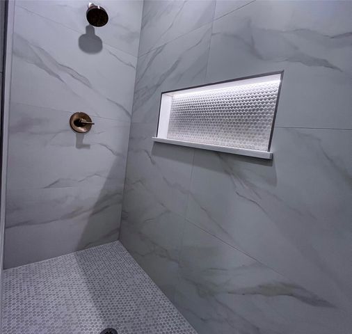 729 N 9th Avenue, Denison, TX 75021