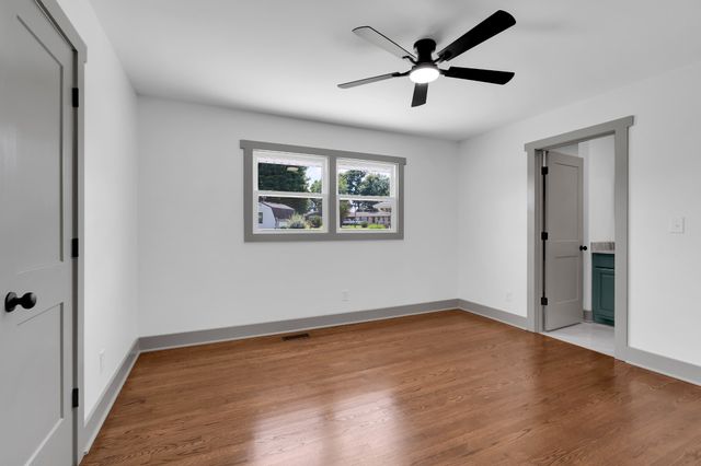 202 Lee Ln, Shelbyville, TN 37160