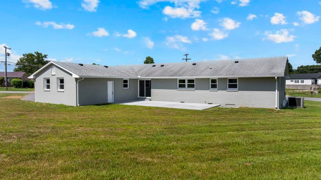 202 Lee Ln, Shelbyville, TN 37160