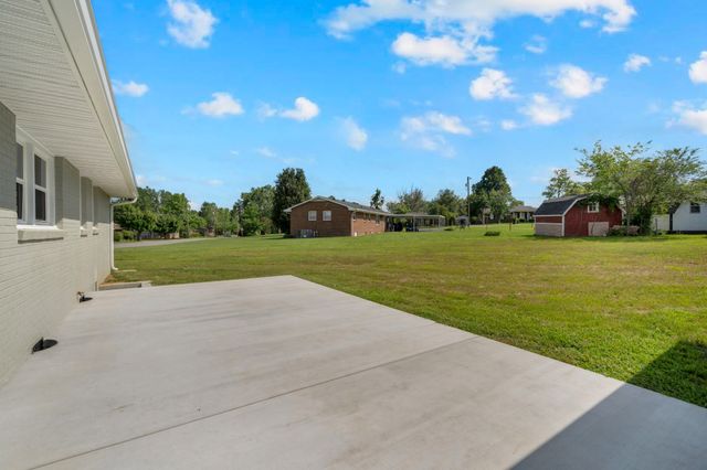 202 Lee Ln, Shelbyville, TN 37160