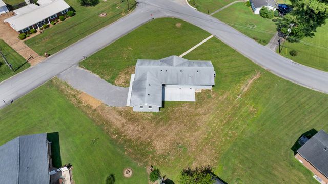 202 Lee Ln, Shelbyville, TN 37160