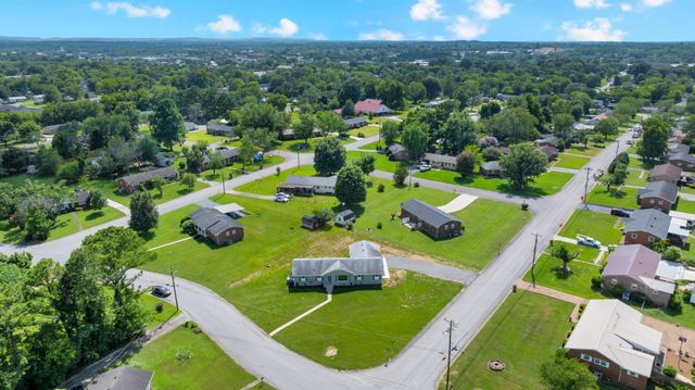 202 Lee Ln, Shelbyville, TN 37160