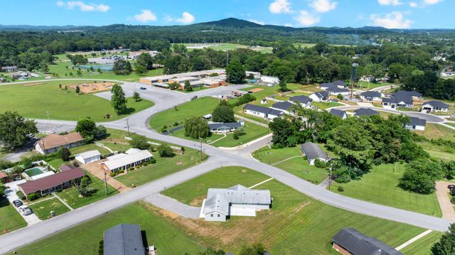 202 Lee Ln, Shelbyville, TN 37160