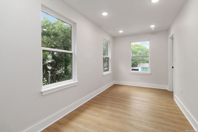 237 Carle Ave, San Antonio, TX 78204