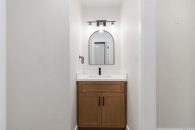 237 Carle Ave, San Antonio, TX 78204