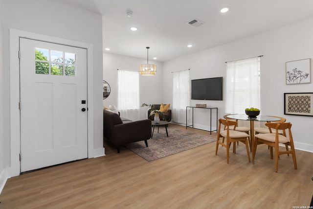 237 Carle Ave, San Antonio, TX 78204