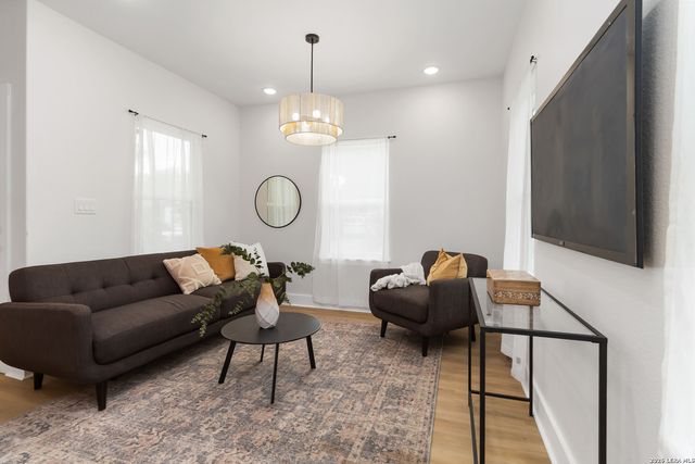 237 Carle Ave, San Antonio, TX 78204