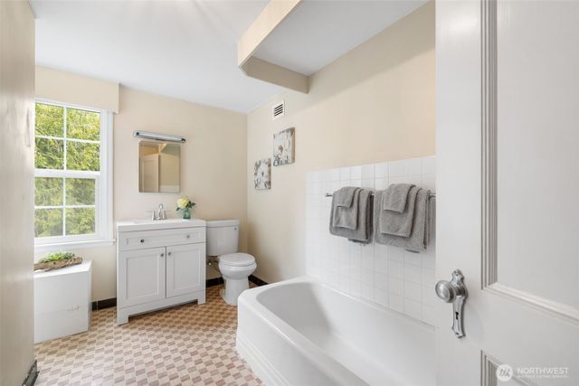 9520 Dishman Road NW, Bremerton, WA 98312