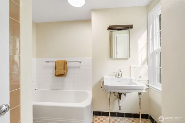 9520 Dishman Road NW, Bremerton, WA 98312