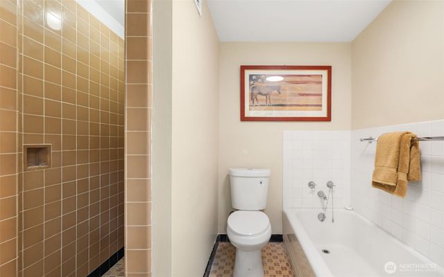 9520 Dishman Road NW, Bremerton, WA 98312