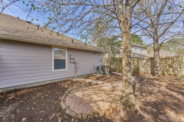 6 Windsor Bridge Drive, Conroe, TX 77384