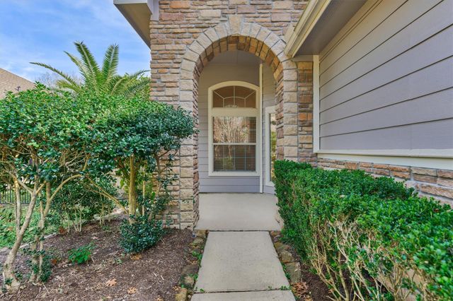 6 Windsor Bridge Drive, Conroe, TX 77384