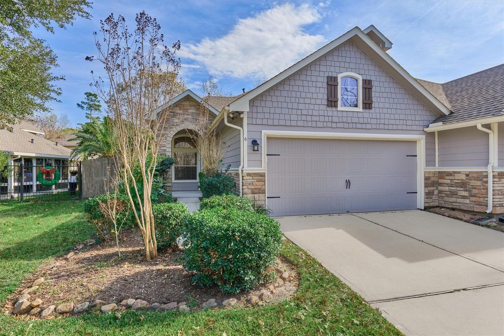 6 Windsor Bridge Drive, Conroe, TX 77384