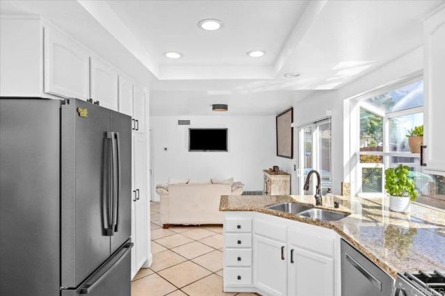 7946 Calle Posada, Carlsbad, CA 92009