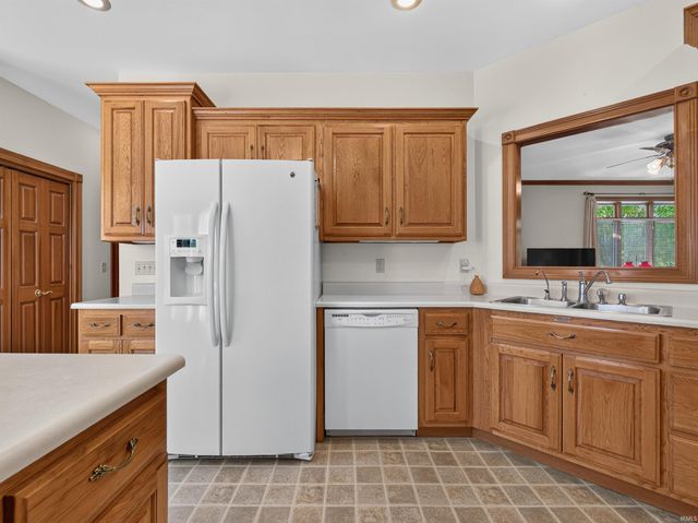 14006 Winchester Road, Fort Wayne, IN 46819