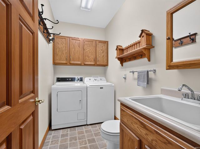 14006 Winchester Road, Fort Wayne, IN 46819