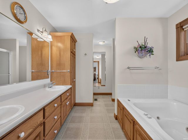 14006 Winchester Road, Fort Wayne, IN 46819