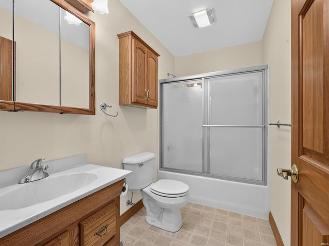 14006 Winchester Road, Fort Wayne, IN 46819