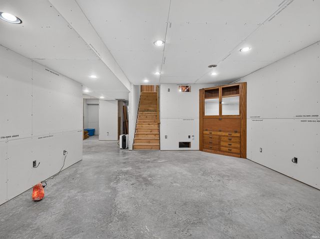 14006 Winchester Road, Fort Wayne, IN 46819
