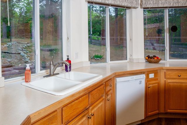 9427 Grizzly Flat Rd, Grizzly Flats, CA 95636