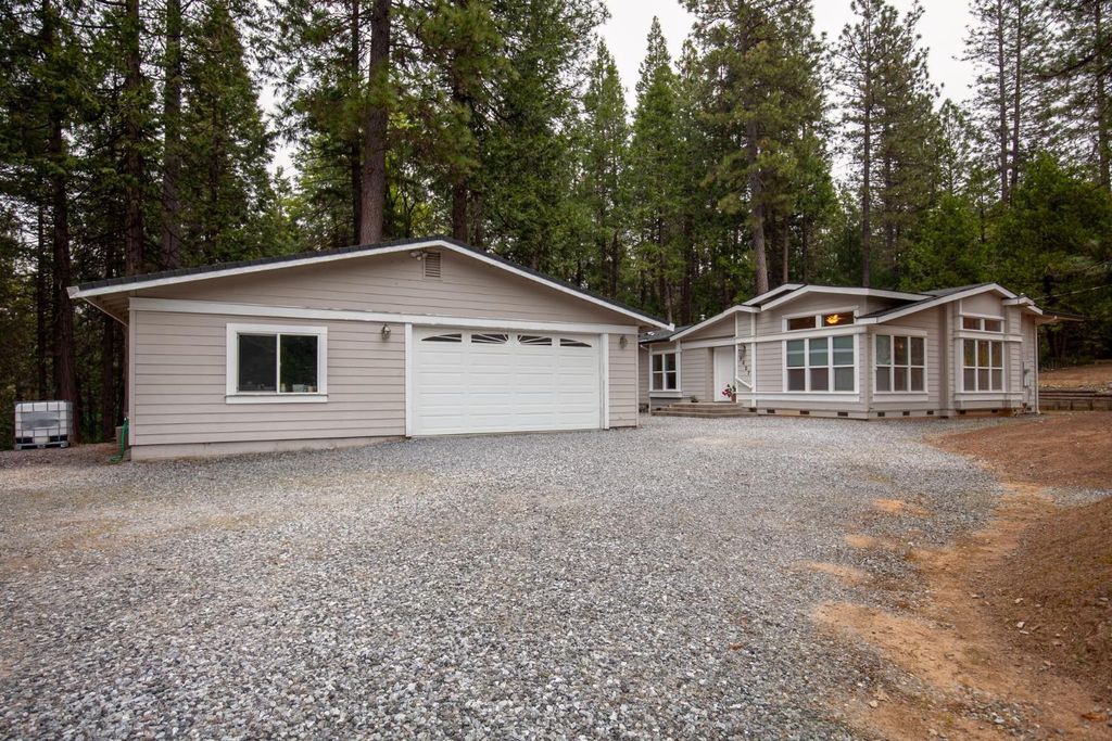 9427 Grizzly Flat Rd, Grizzly Flats, CA 95636