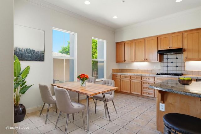881 Trestle Point, Lathrop, CA 95330