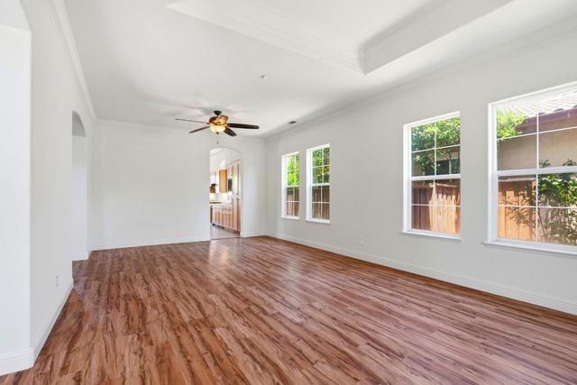 881 Trestle Point, Lathrop, CA 95330