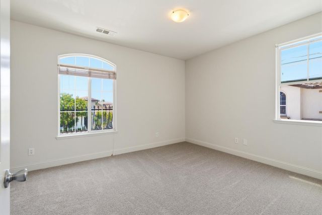 881 Trestle Point, Lathrop, CA 95330