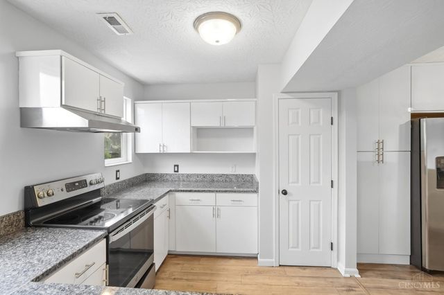 812 Wm H Taft Road, Cincinnati, OH 45206