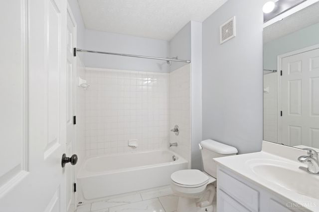 812 Wm H Taft Road, Cincinnati, OH 45206