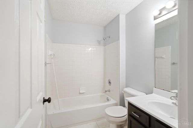 812 Wm H Taft Road, Cincinnati, OH 45206