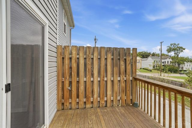 812 Wm H Taft Road, Cincinnati, OH 45206
