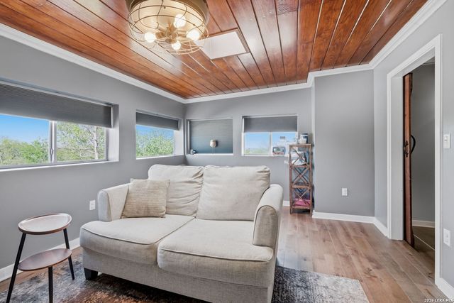 3103 Eisenhauer Rd Apt J11, San Antonio, TX 78209