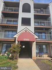 9569 COGGS BILL DR #403, Manassas, VA 20110