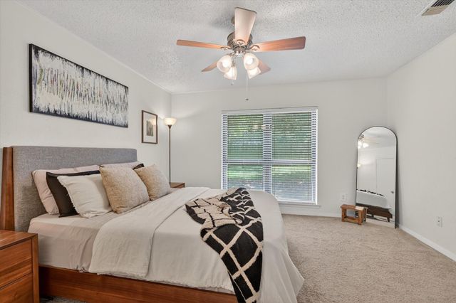 1807 Buckeye Drive, Flower Mound, TX 75028