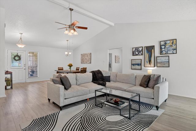 1807 Buckeye Drive, Flower Mound, TX 75028