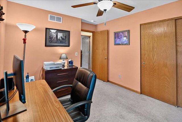 1340 Prairie Rose Drive, Sun Prairie, WI 53590