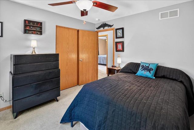 1340 Prairie Rose Drive, Sun Prairie, WI 53590
