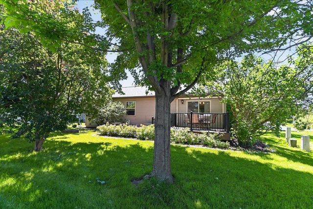 1340 Prairie Rose Drive, Sun Prairie, WI 53590