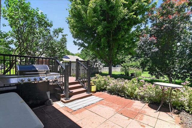1340 Prairie Rose Drive, Sun Prairie, WI 53590