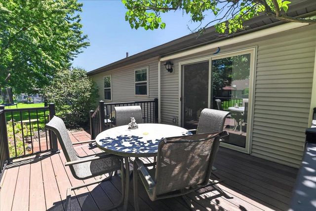 1340 Prairie Rose Drive, Sun Prairie, WI 53590