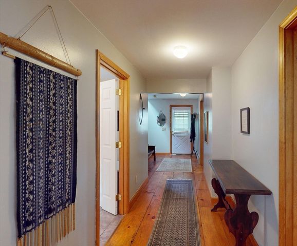 42 Water St, Northampton, MA 01053