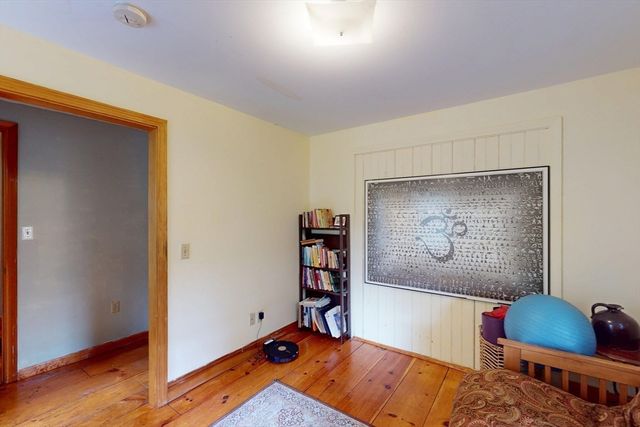 42 Water St, Northampton, MA 01053