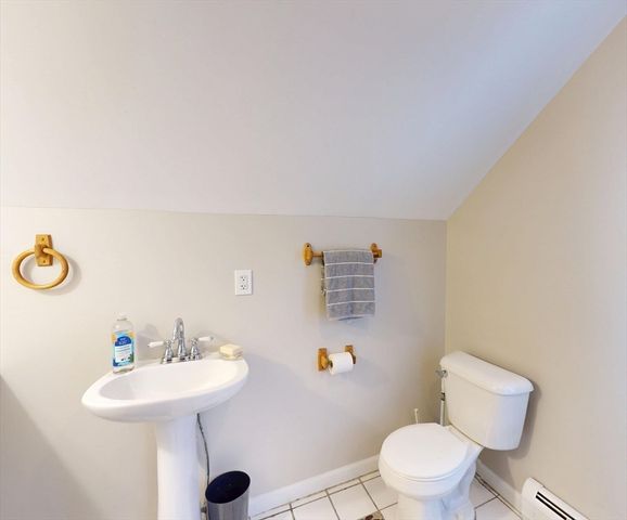 42 Water St, Northampton, MA 01053