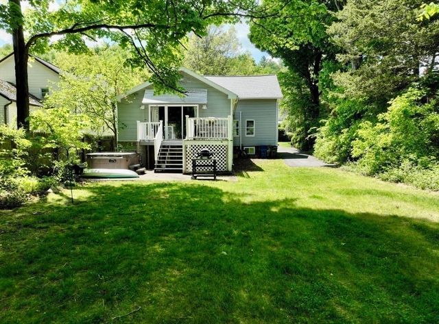 42 Water St, Northampton, MA 01053