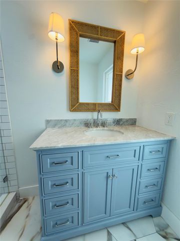 27153 Edenbridge CT, Bonita Springs, FL 34135